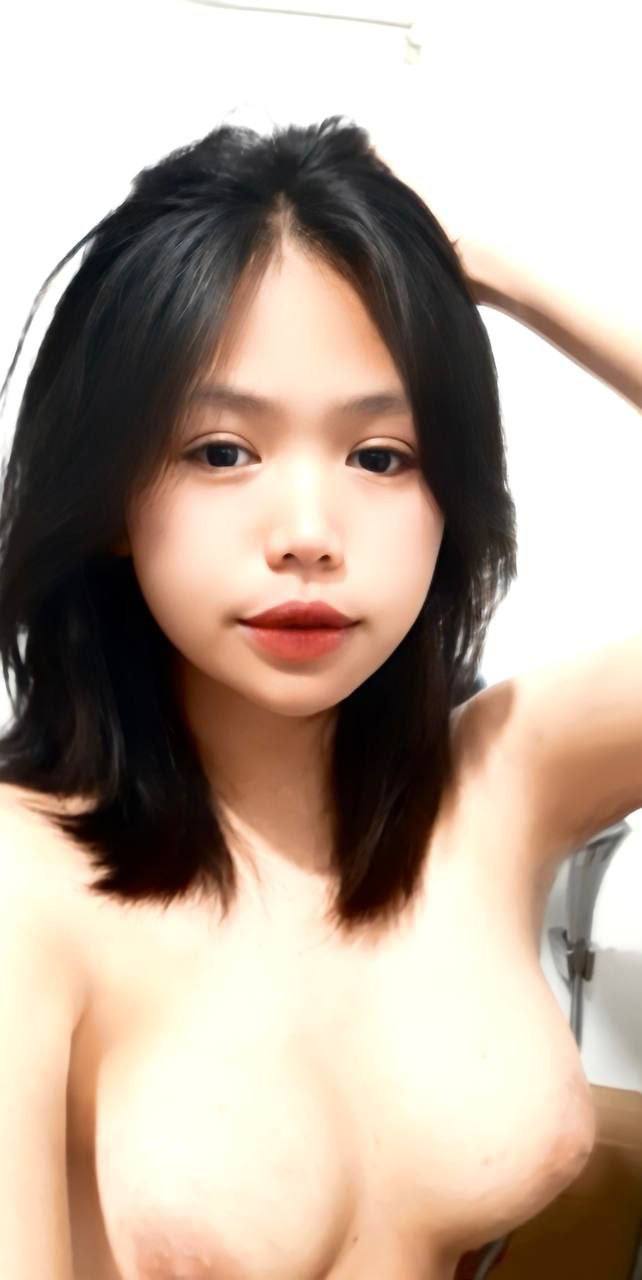 Bố Ông xã phát hiện bạn gái của con trai thiếu thốn vì đã lâu không được quan hệ